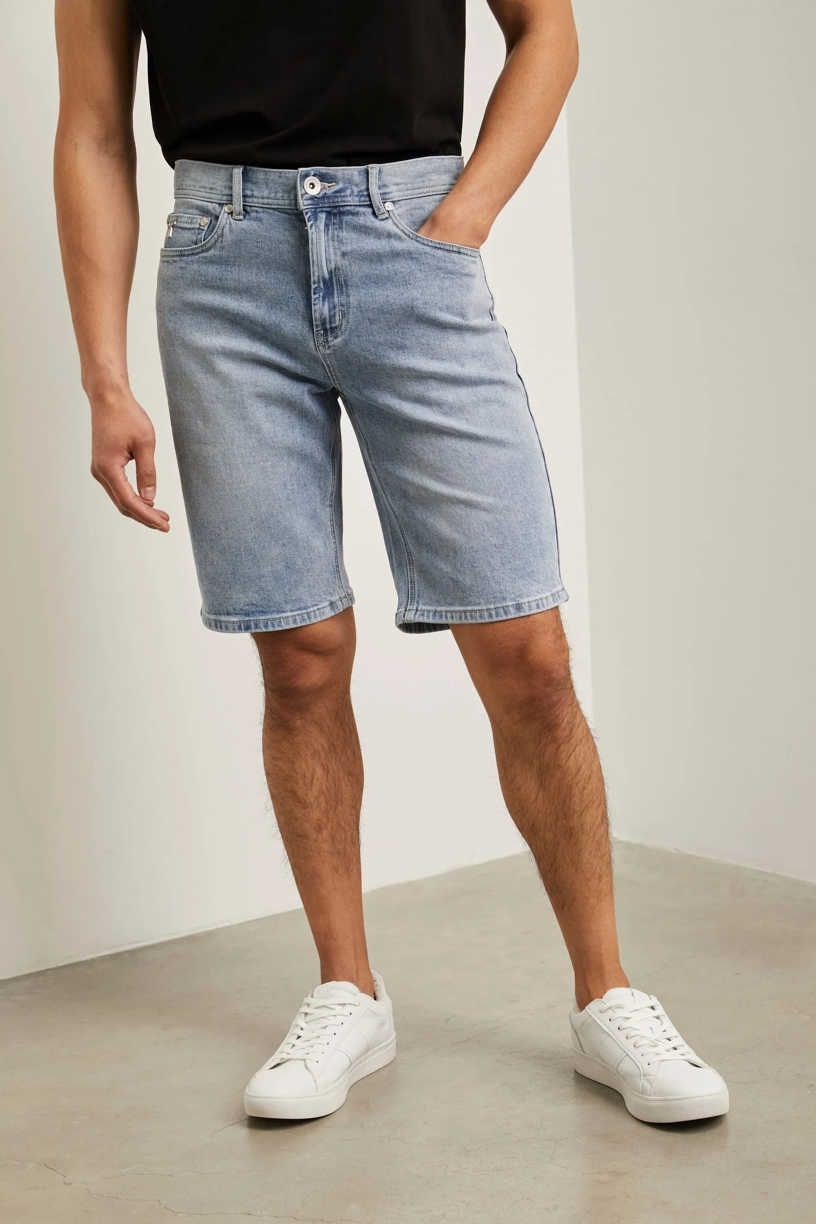 5 pocket Comfort fit denim bermuda shorts