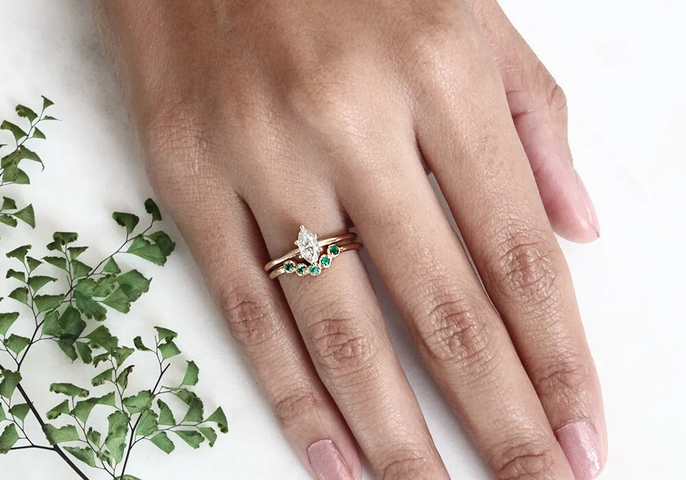 Cinq Emerald Ring