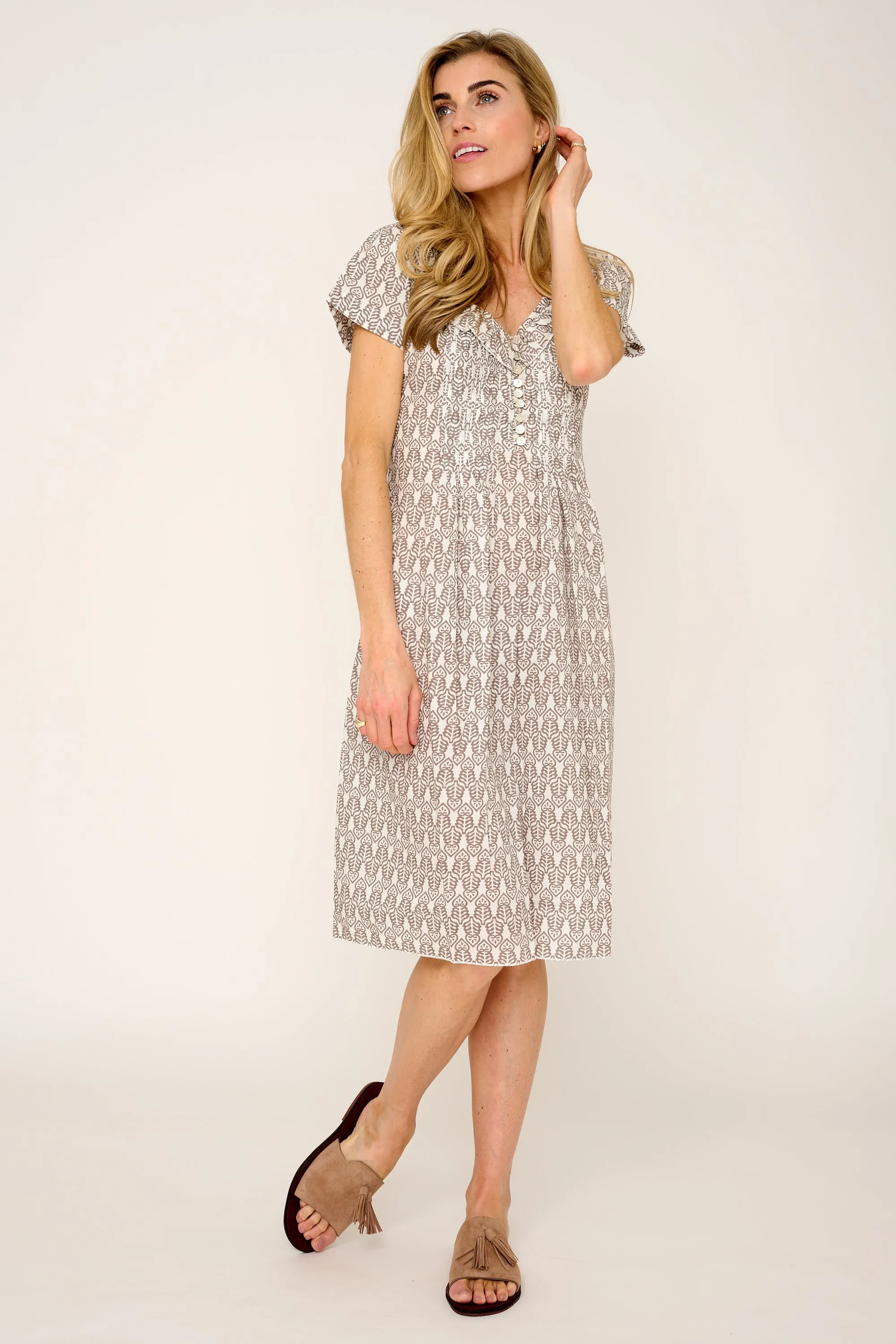 Cotton Karen Short Sleeve Day Dress in Fresh Taupe & White