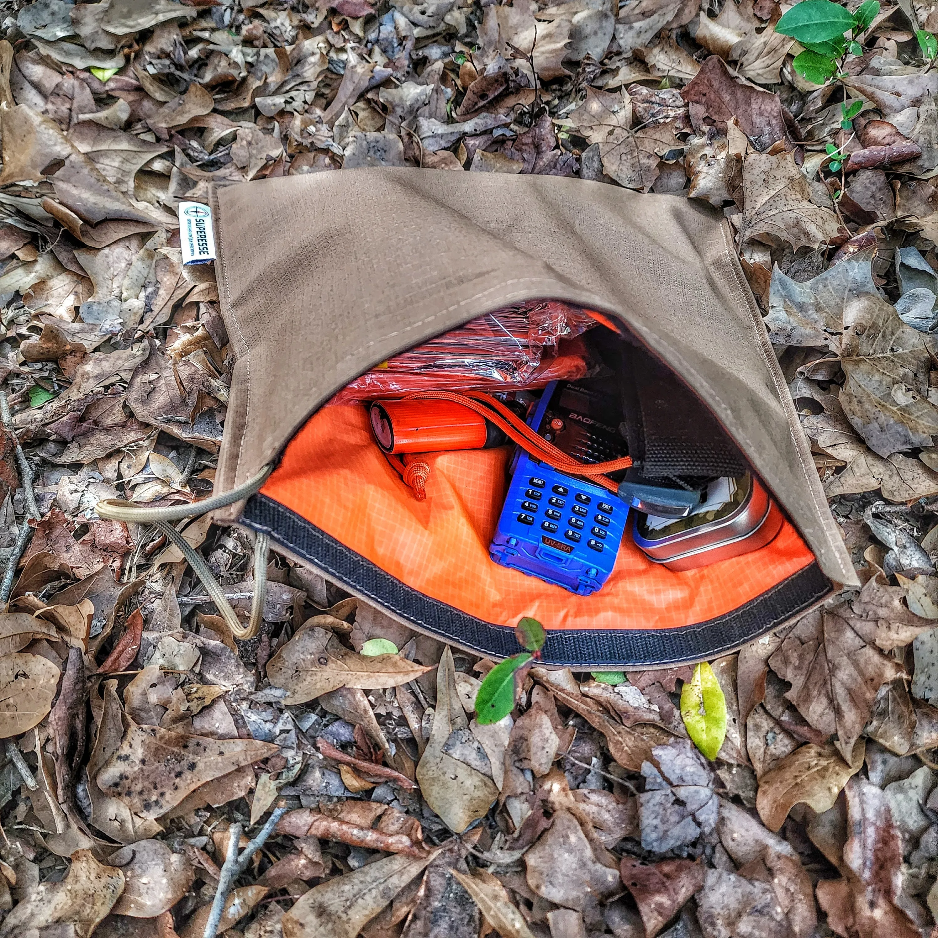 EDC Hank - Pocket Dump Storage Compartment Handkerchief.